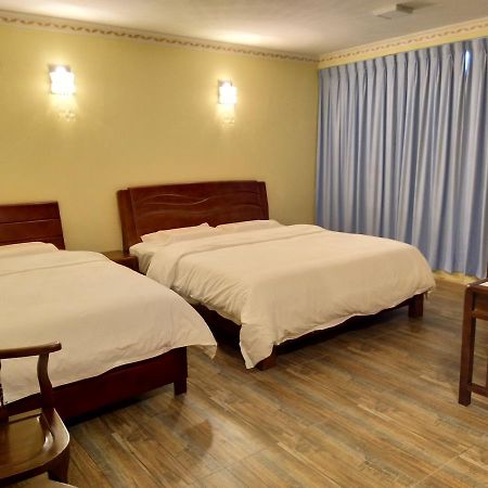 Uncle Ho Motel Papar Екстер'єр фото