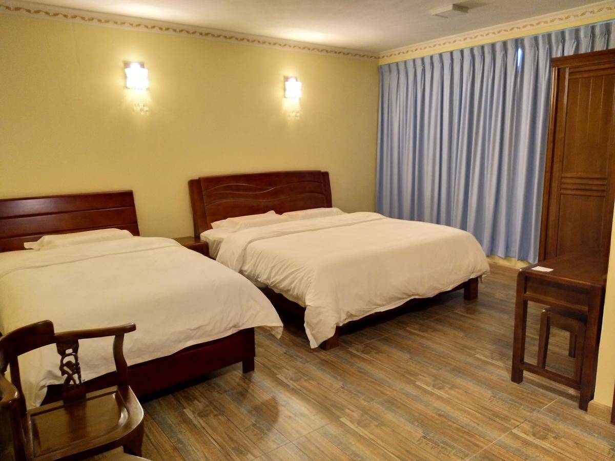 Uncle Ho Motel Papar Екстер'єр фото