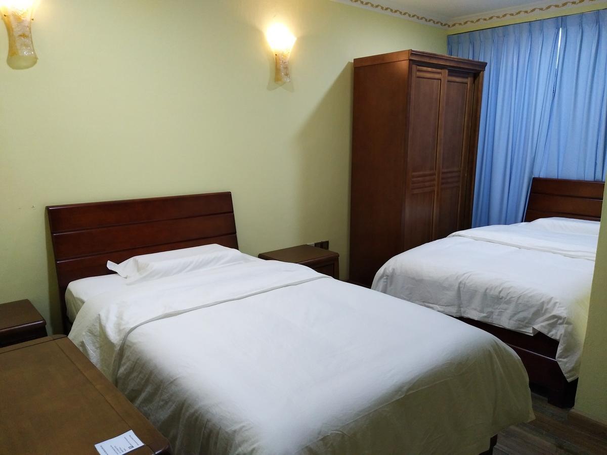 Uncle Ho Motel Papar Екстер'єр фото